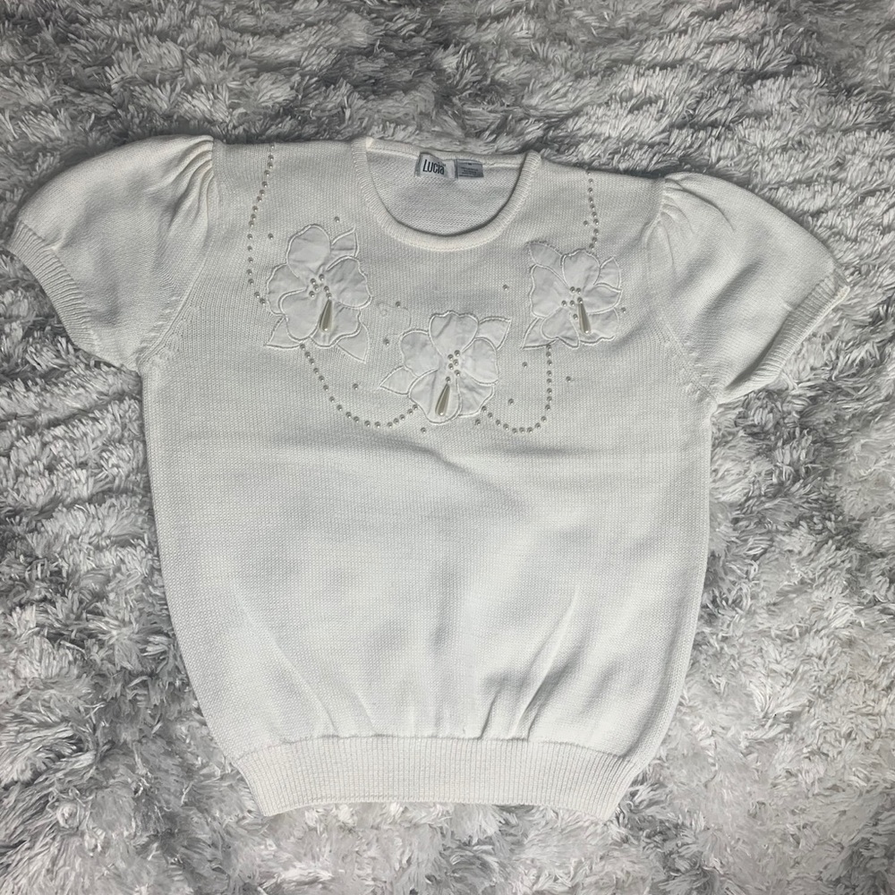 Lucia Size Medium White Short Sleeve Sweater